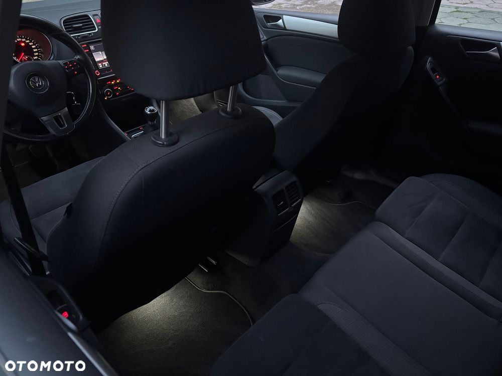 Volkswagen Golf 2.0 TDI Highline - 11