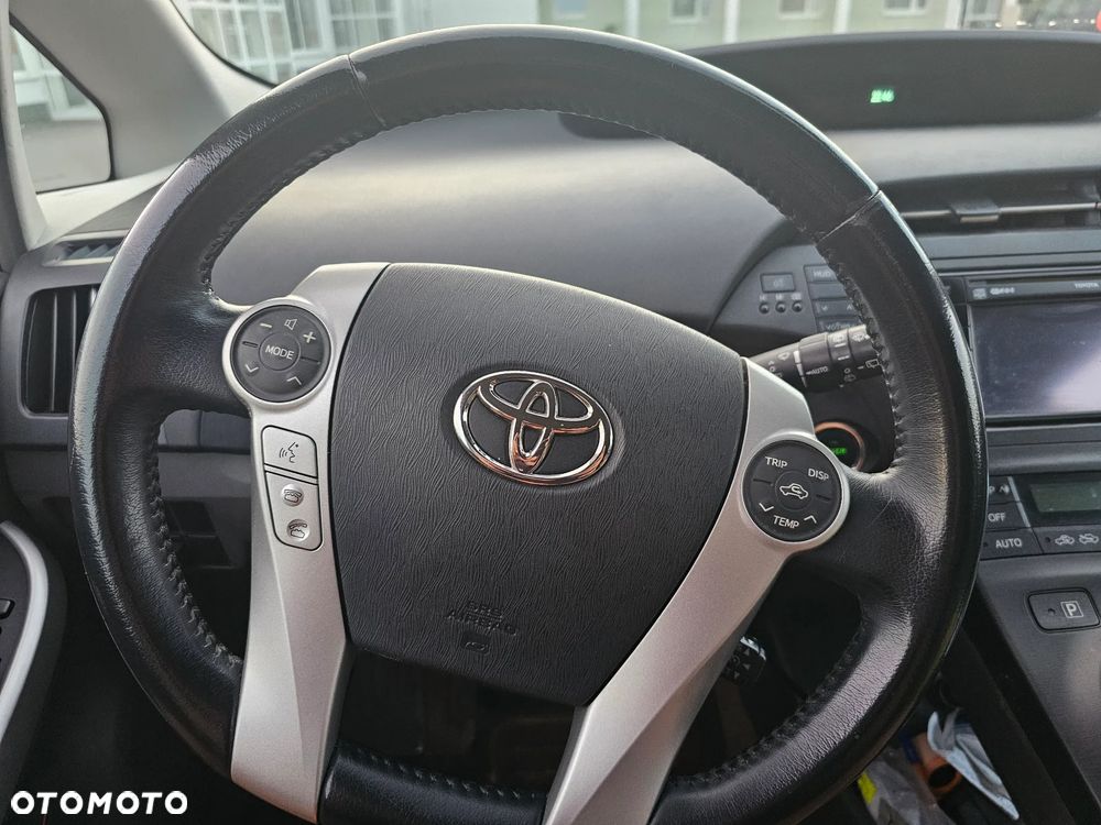 Toyota Prius - 12