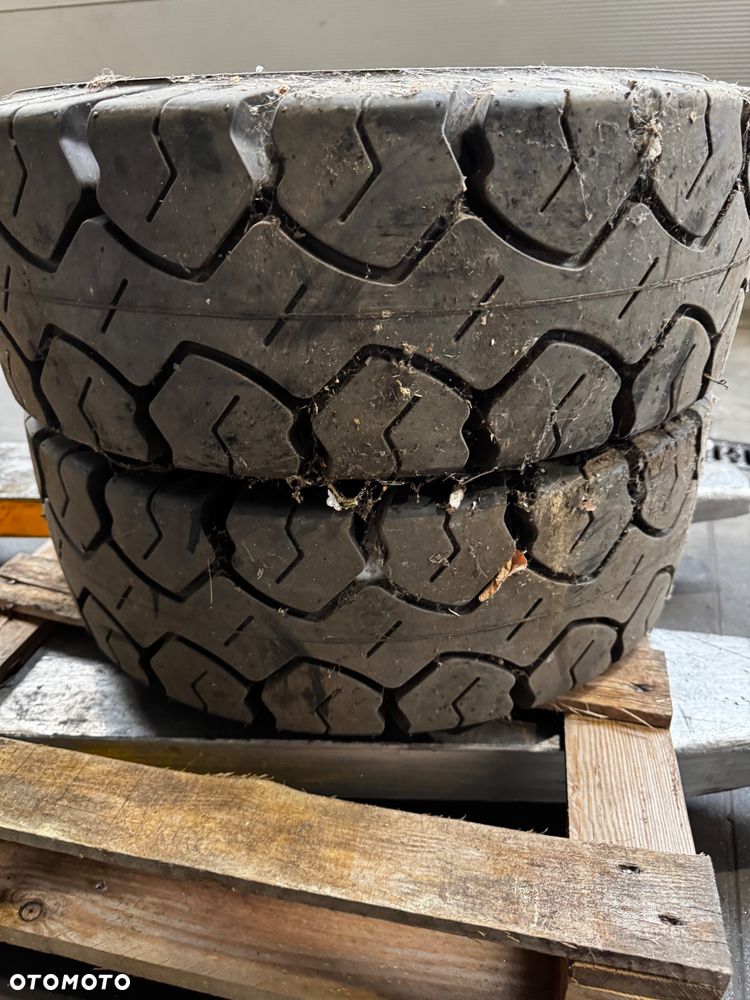 Koło wózka widłowego Linde GRI Ultimate XT Premium 23x9-10 - 2