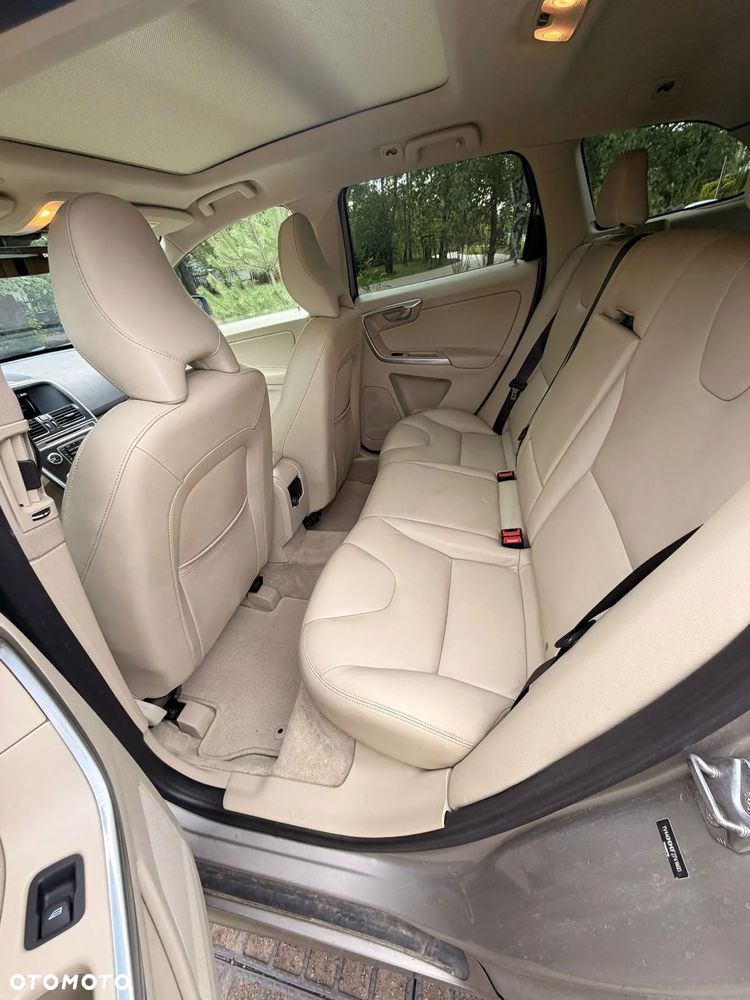 Volvo XC 60 - 18
