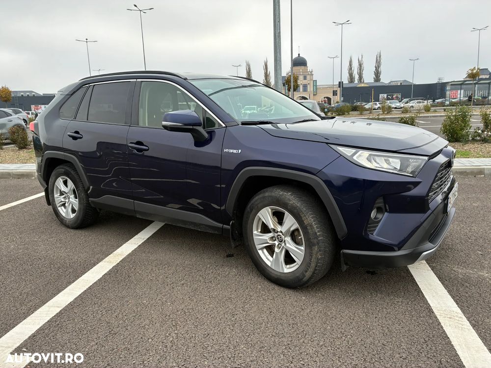 Toyota RAV4 - 6