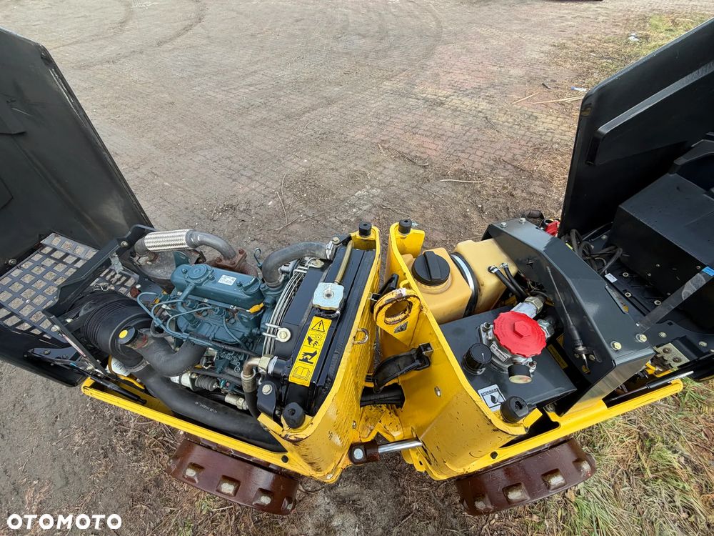 Bomag BMP 8500 Walec Łamany Okołkowany 1,6 tony Sterowany z Pilota radiowo zdalnie lub na Kabel! Silnik Kubota 3cyl. Jak Nowy Sprowadzony z Norwegii 2016r Do wykopów. Grubość kołków jak w Nowym walcu z salonu! Stan PERFEKT w Pełnym Oryginale! - 22