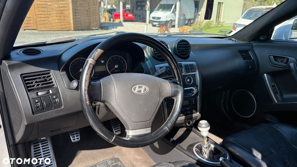 Hyundai Coupe - 19
