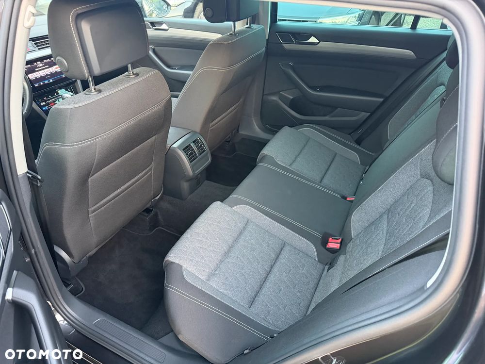 Volkswagen Passat Variant - 6