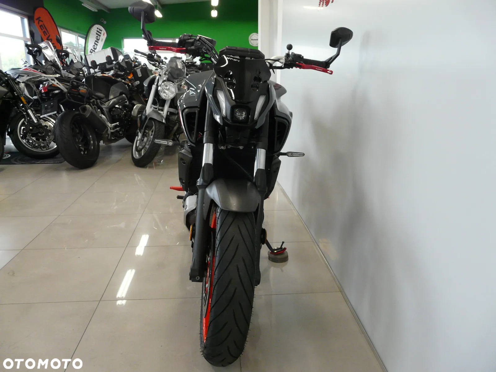 Yamaha MT - 5