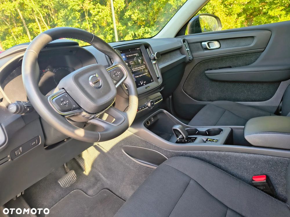 Volvo XC 40 T2 Essential - 4