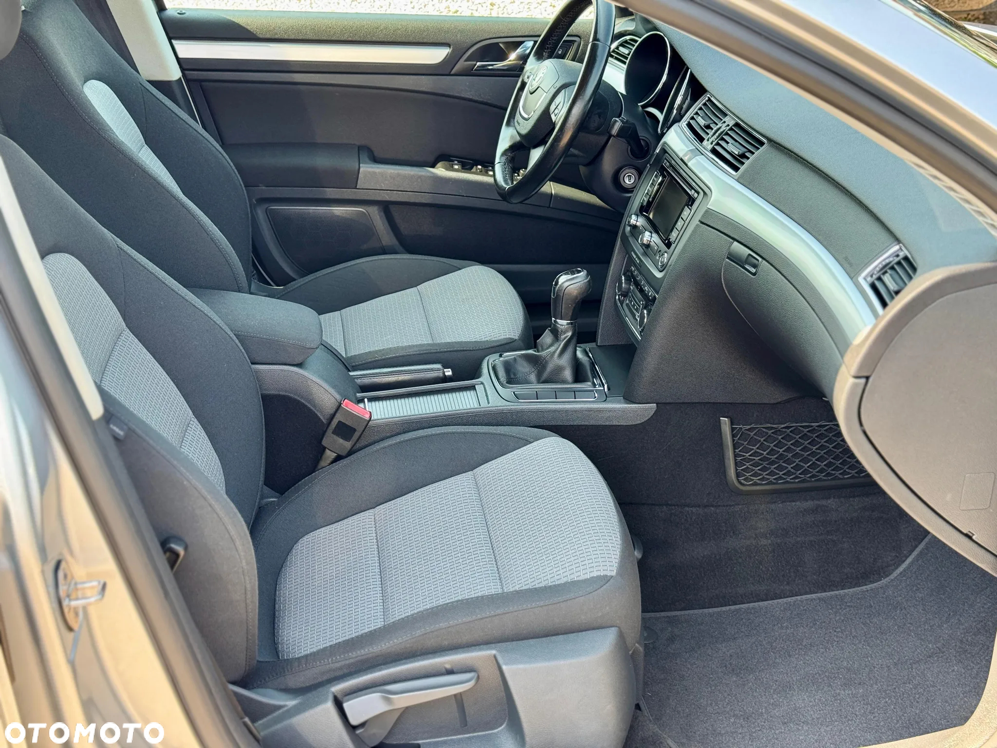 Skoda Superb Combi 2.0 TDI Elegance - 39