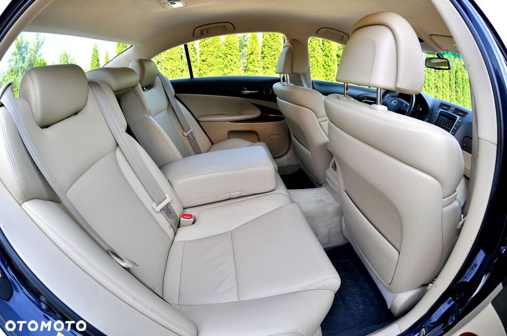 Lexus GS 300 Prestige + - 9