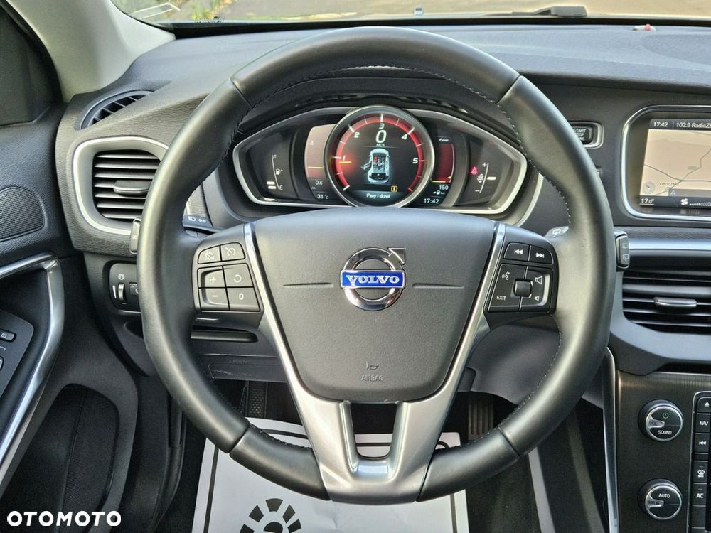 Volvo V40 D2 Momentum - 12
