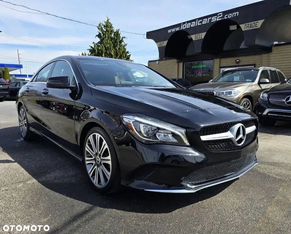 Mercedes-Benz CLA 250 4Matic 7G-DCT AMG Line - 1
