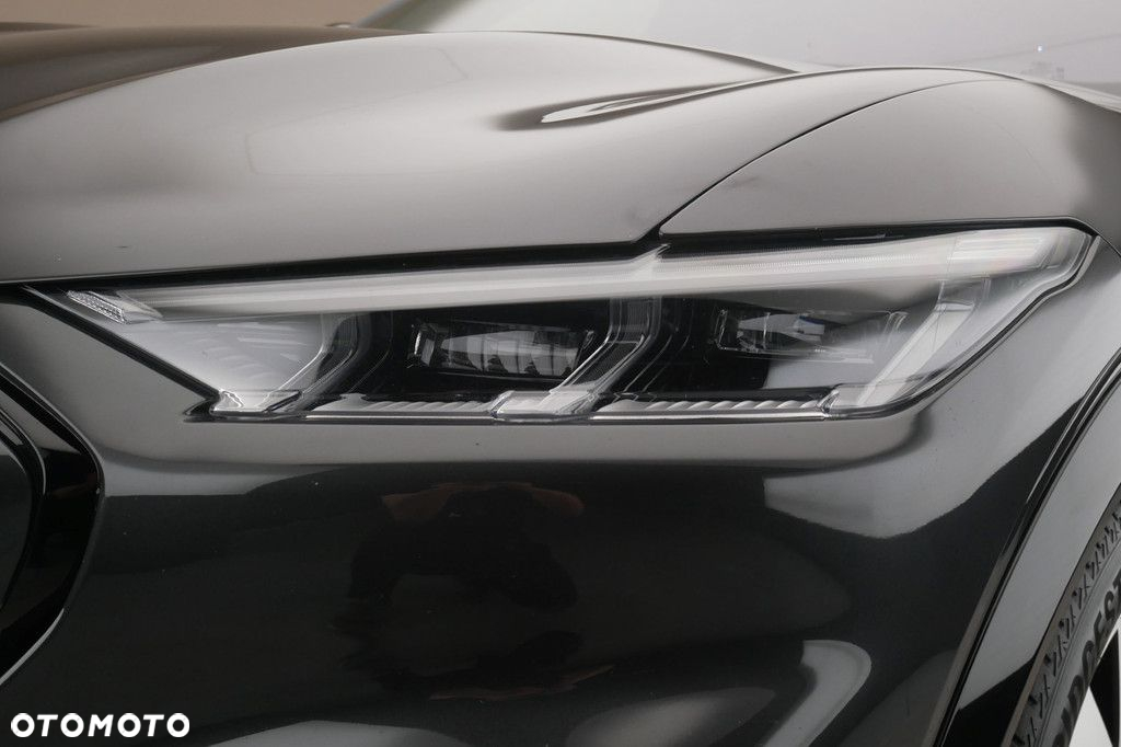 Ford Mustang Mach-E - 13