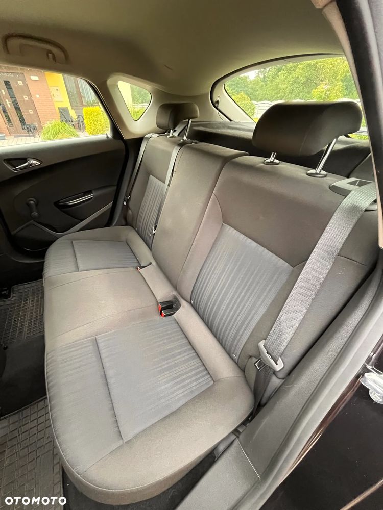 Opel Astra 1.4 Essentia - 15