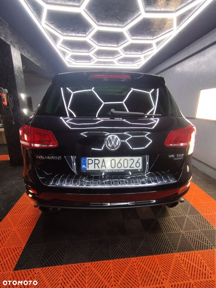 Volkswagen Touareg - 2