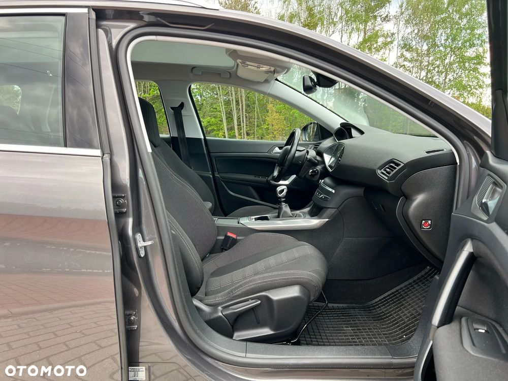 Peugeot 308 BlueHDi 150 Stop & Start Business-Line - 12