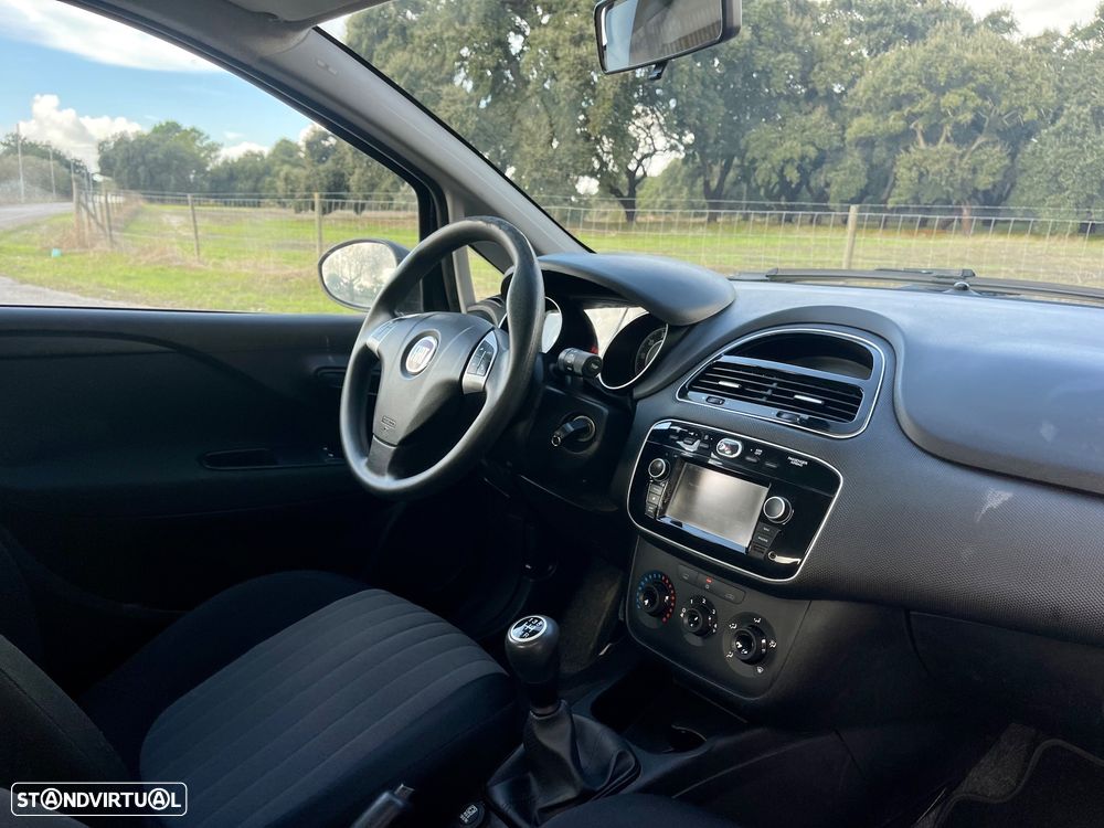 Fiat Punto 1.3 M-Jet Lounge S&S - 16