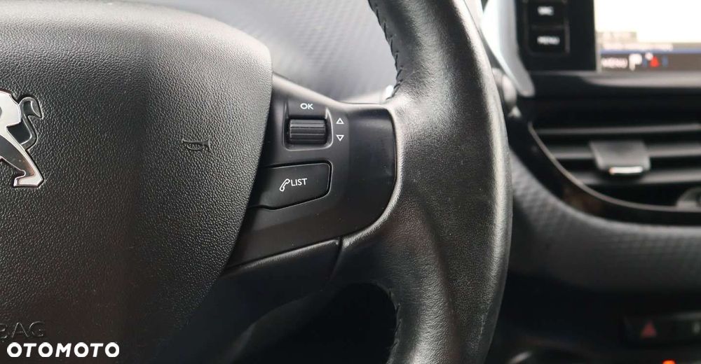 Peugeot 2008 - 23