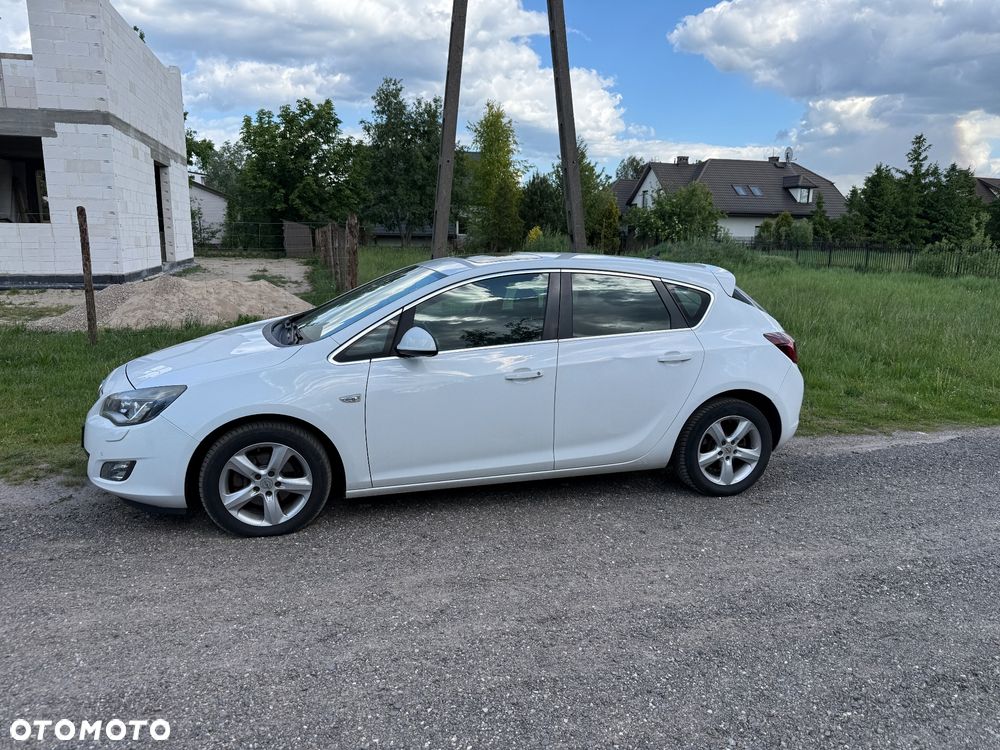 Opel Astra 1.4 Turbo Cosmo - 5