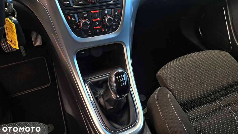 Opel Astra 1.4 Turbo Cosmo - 29