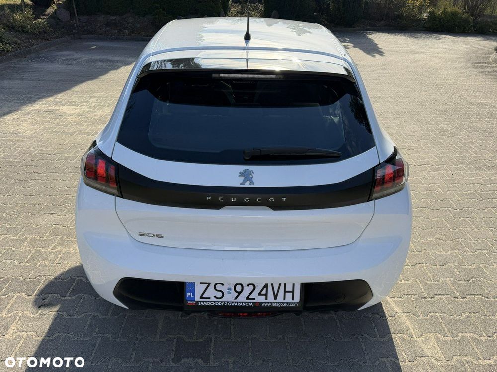 Peugeot 208 - 23