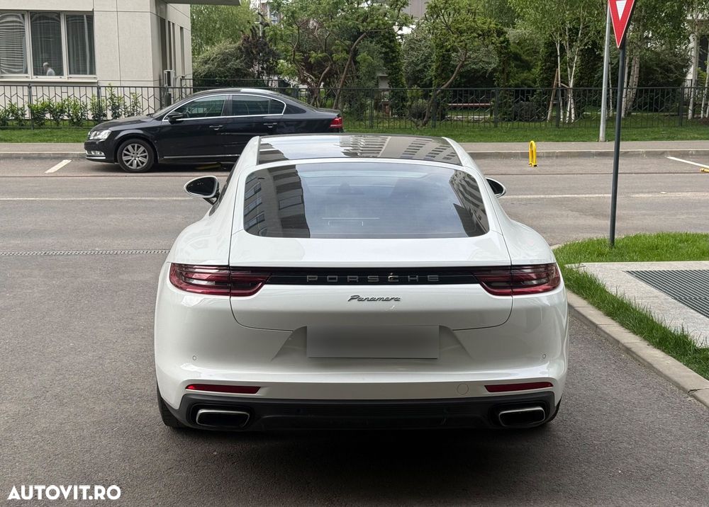 Porsche Panamera - 6