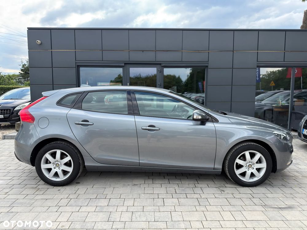 Volvo V40 D2 R-Design Momentum - 25