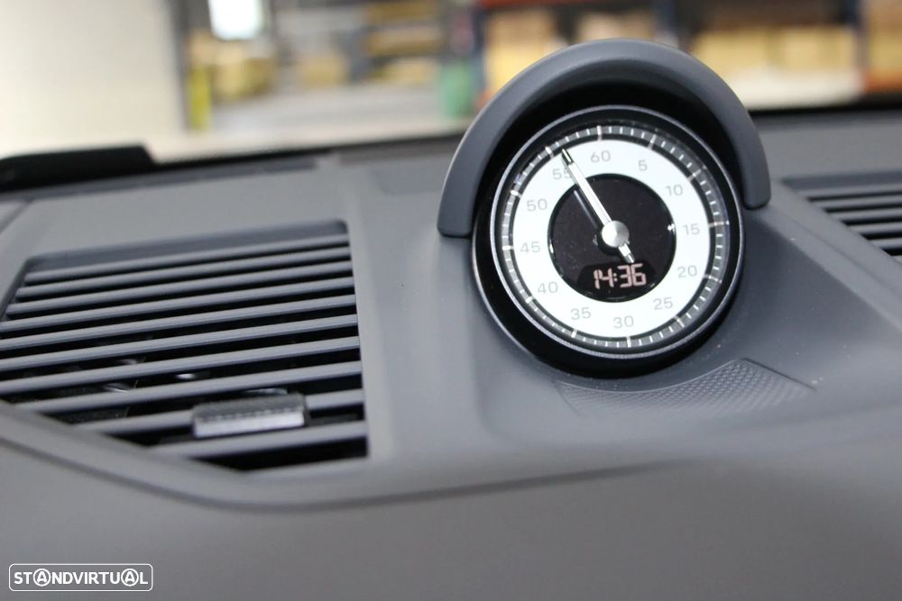 Porsche 911 (992) Carrera 4 PDK - 23