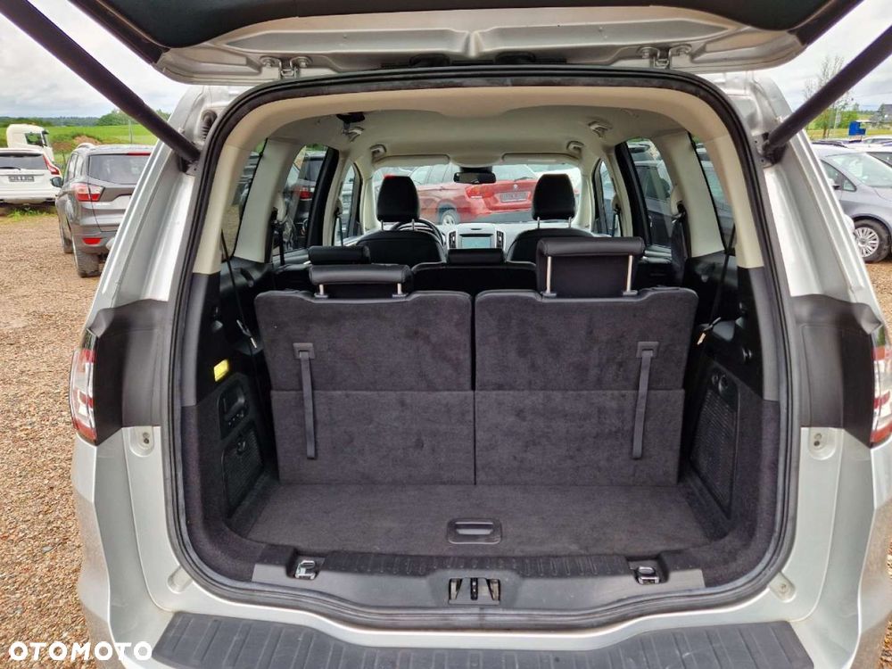 Ford Galaxy - 19
