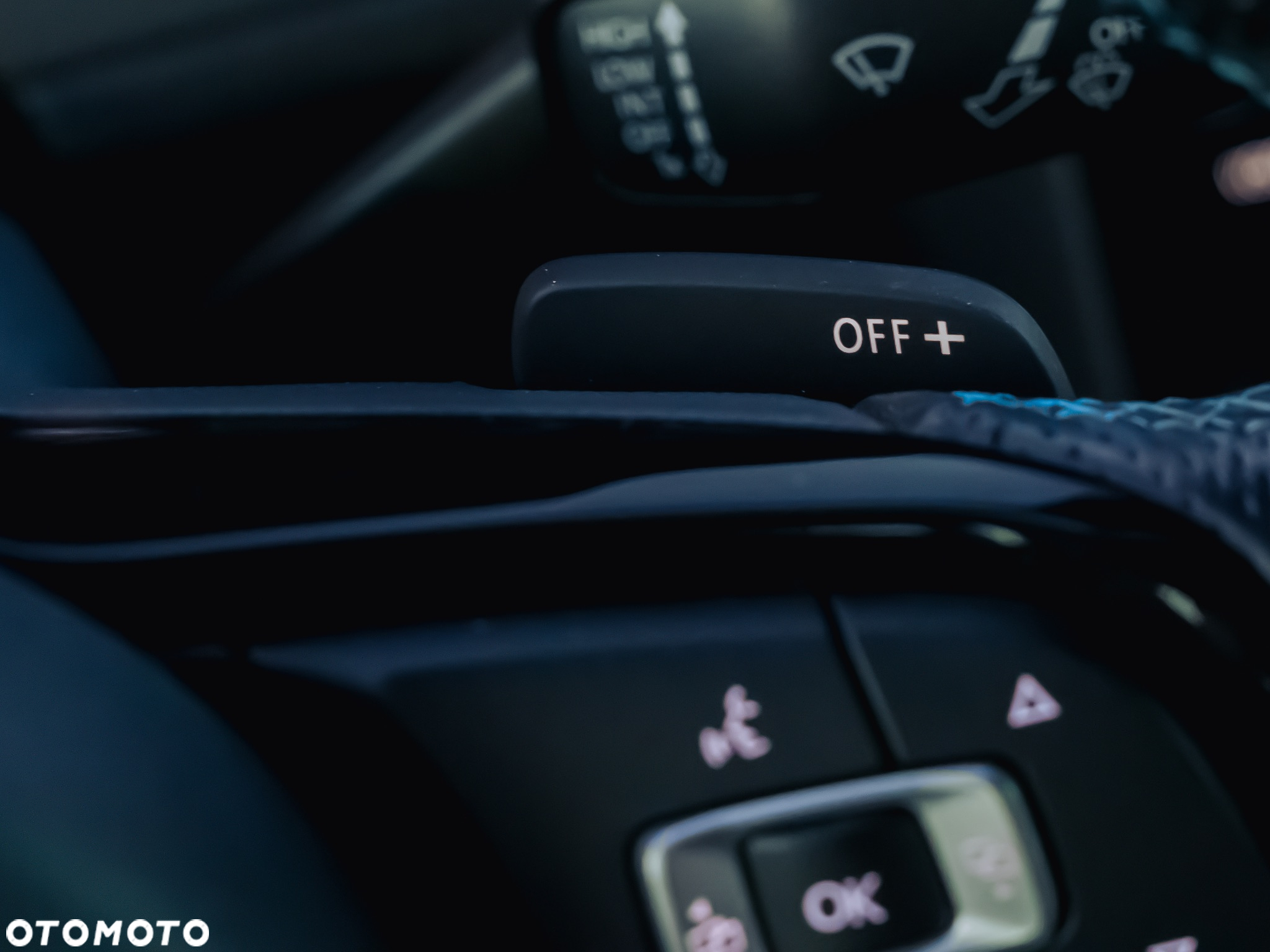 Volkswagen Golf VII 1.5 TSI BMT Evo Highline DSG - 32