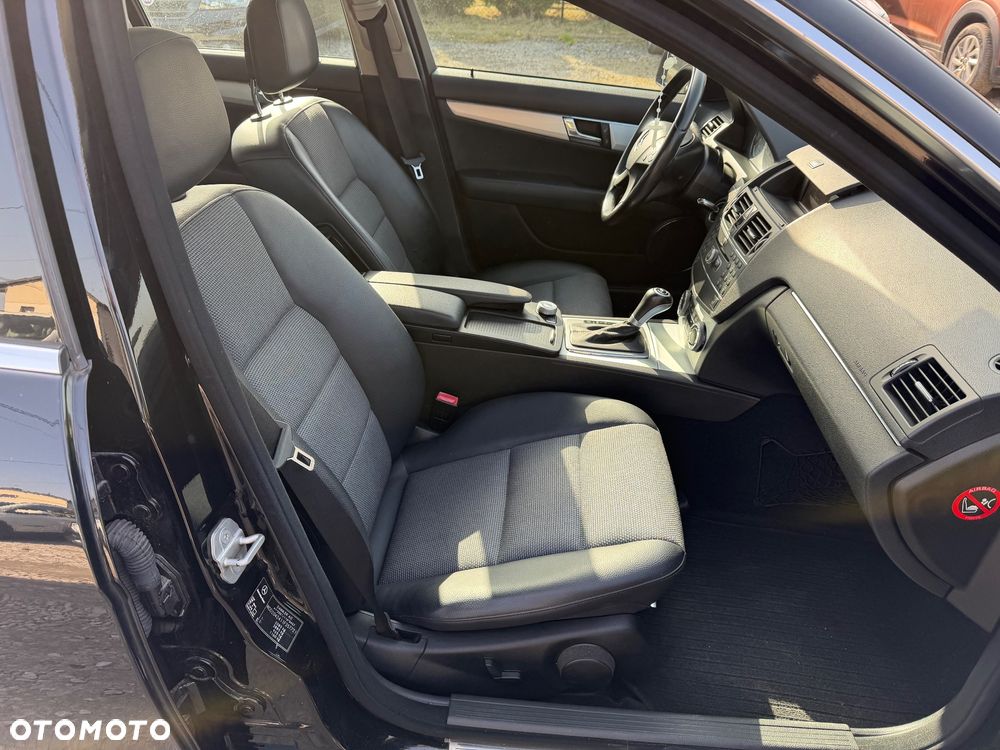 Mercedes-Benz Klasa C - 31