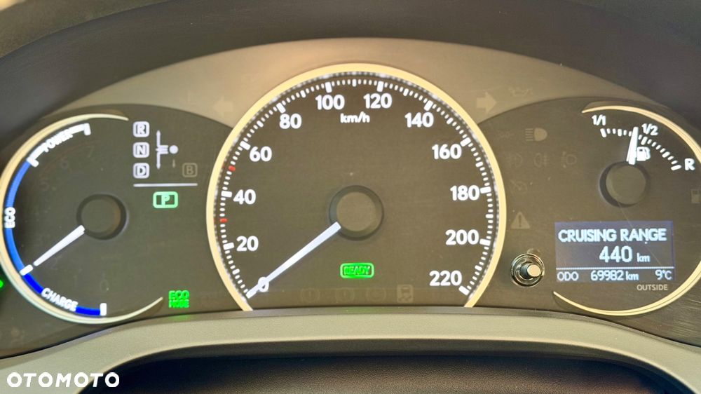 Lexus CT 200h Black - 7