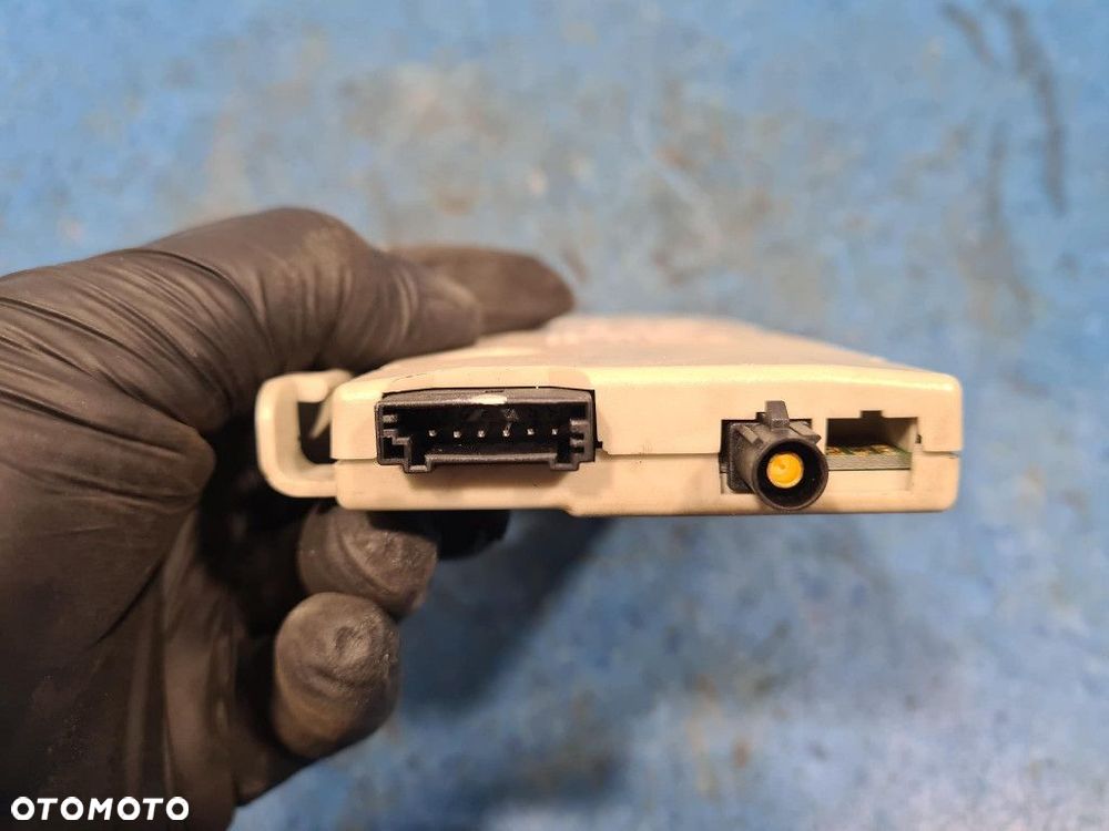 BMW X6 E71 WZMACNIACZ ANTENOWY GPS 213675 10 - 5