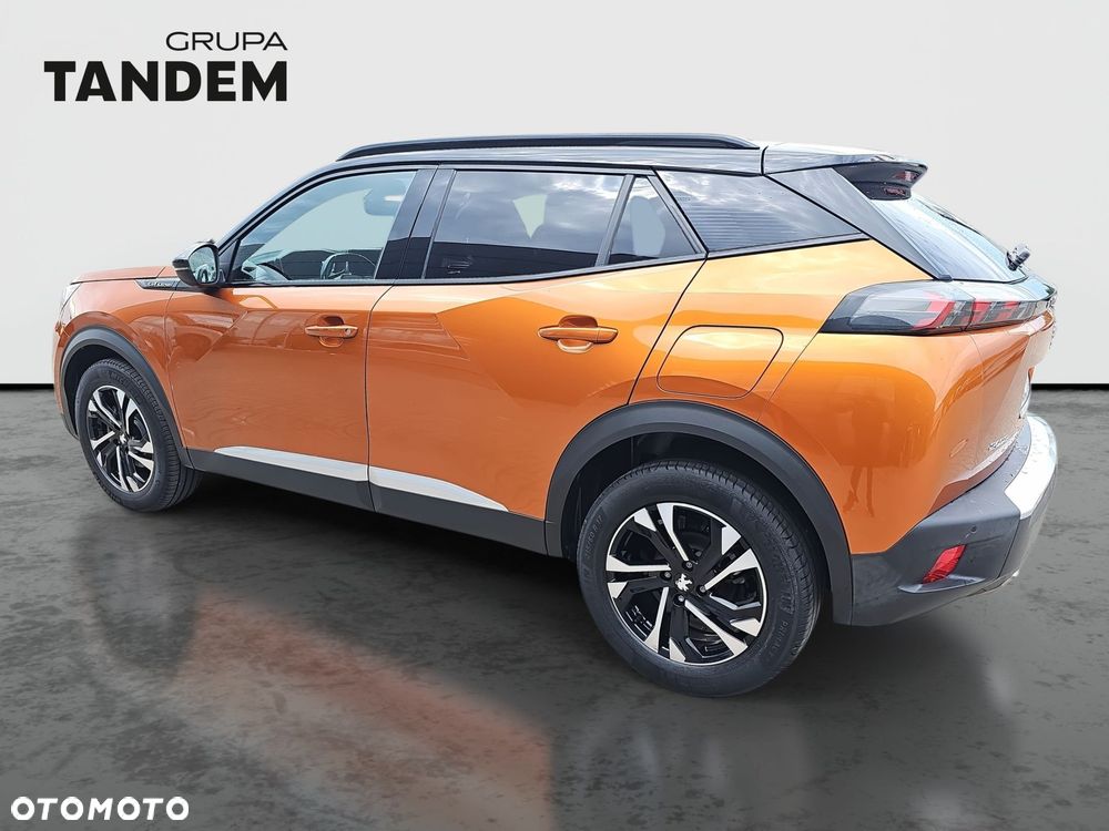 Peugeot 2008 - 8
