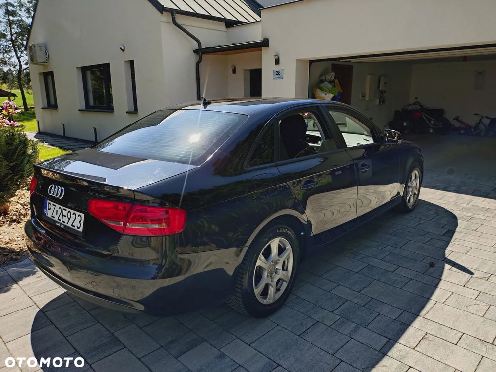 Audi A4 Limousine - 7