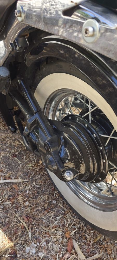 Suzuki Intruder VL 800 - 16