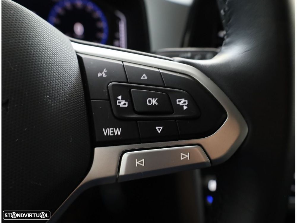 VW T-Roc 1.0 TSI Urban - 32