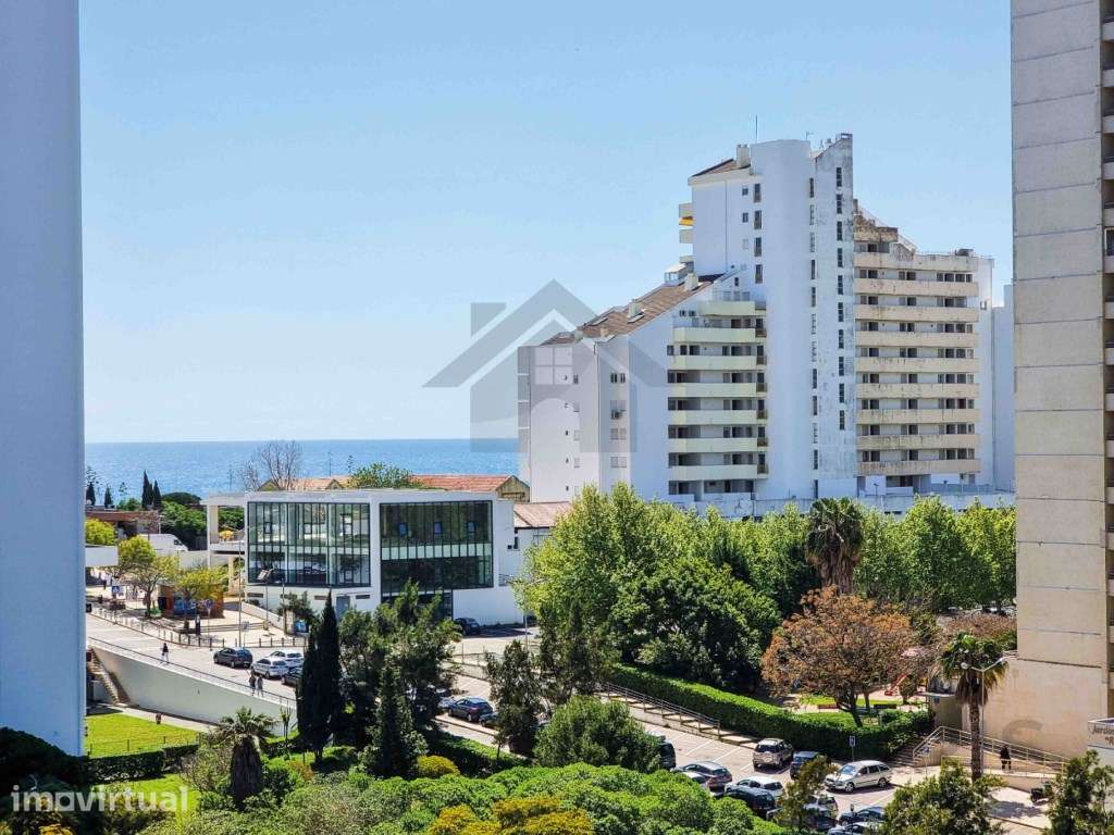 Apartamento T1 com Piscina e Vista Mar para venda na Praia da Rocha - Grande imagem: 5/24