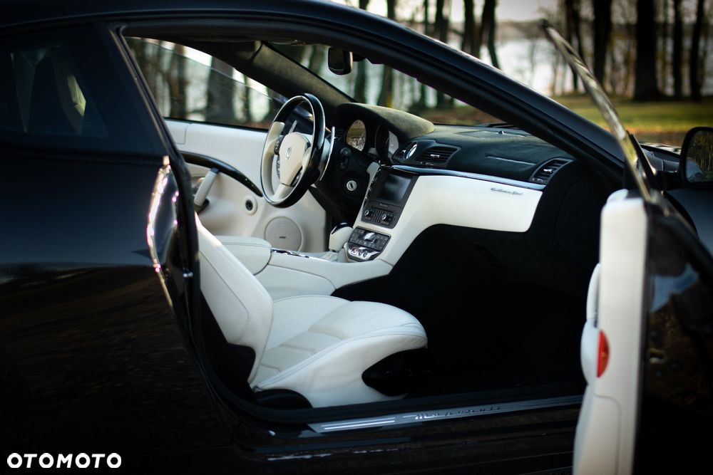 Maserati GranTurismo S - 6