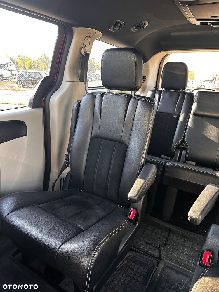 Dodge Grand Caravan 3.6 R/T - 17
