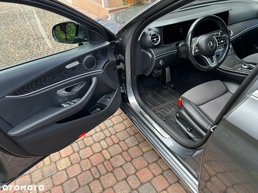 Mercedes-Benz Klasa E 220 d Avantgarde - 8