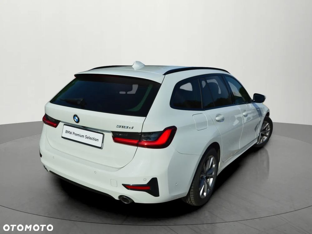 BMW Seria 3 318d MHEV M Sport - 8