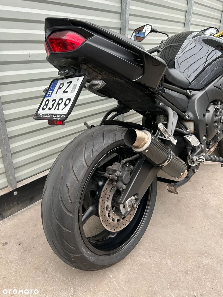 Yamaha FZ8 - 12