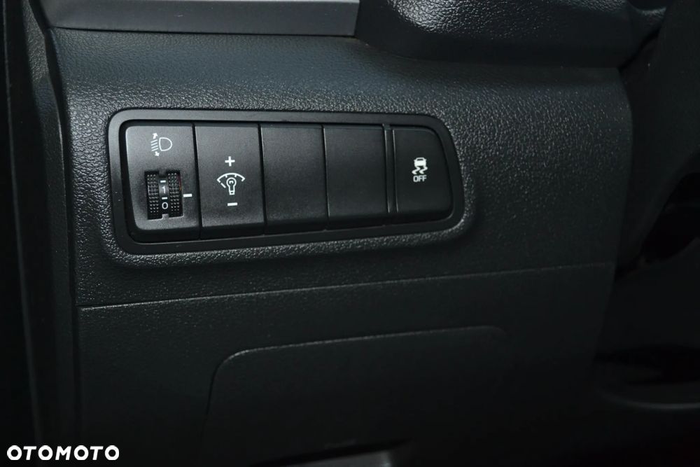 Hyundai Tucson 2.0 CRDI BlueDrive Comfort 2WD - 35