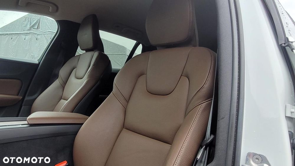 Volvo V60 D4 AWD Geartronic Inscription - 32