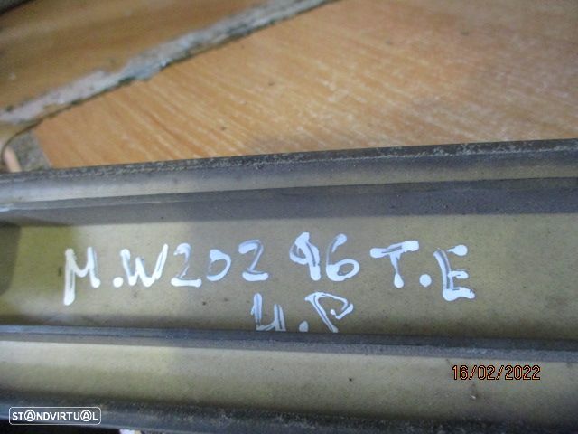 Grelha Friso 2026900562 MERCEDES W202 1996 4P TE - 3