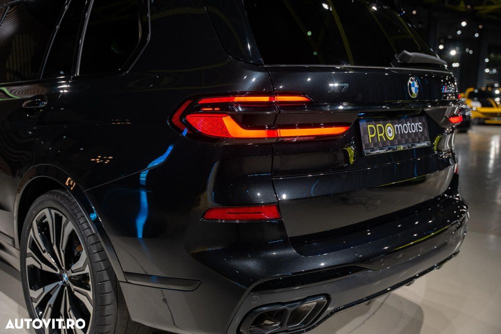 BMW X7 M60i xDrive AT MHEV - 15