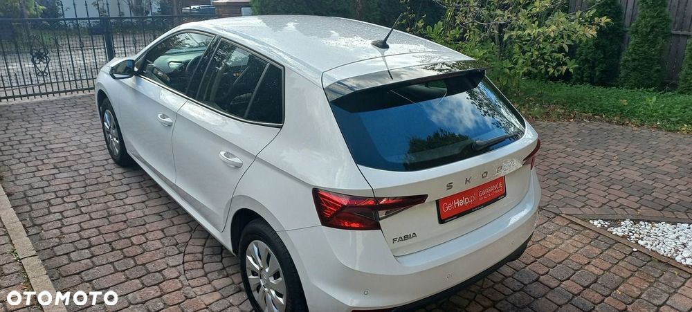 Skoda Fabia 1.0 MPI Essence - 21