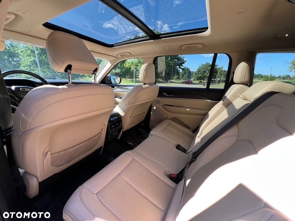 Jeep Grand Cherokee - 10