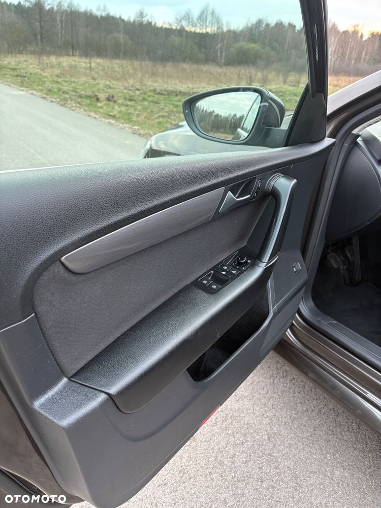 Volkswagen Passat 2.0 Blue TDI SCR Trendline - 8
