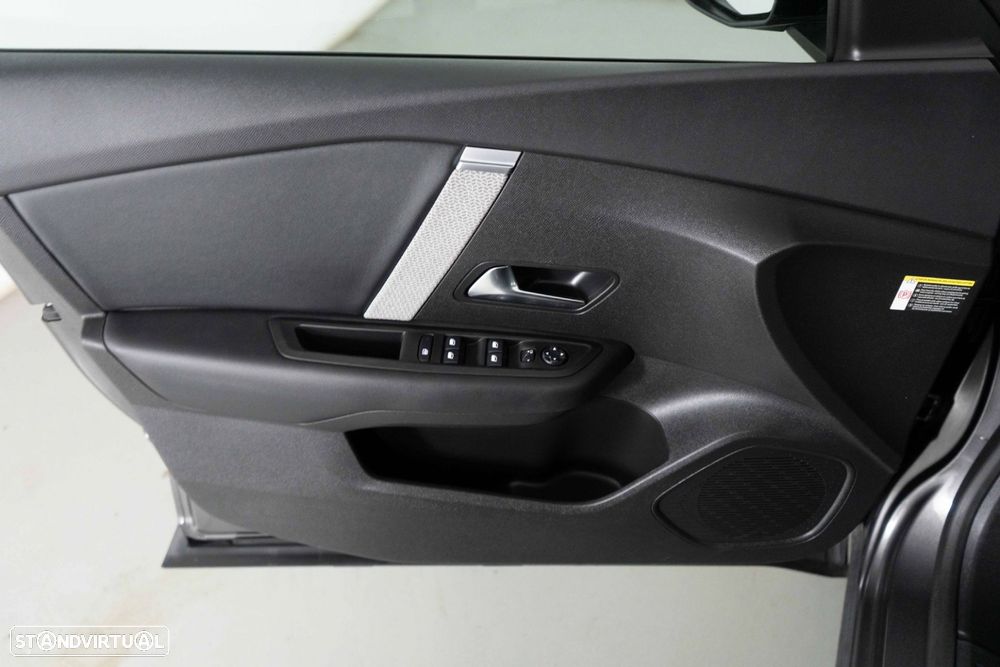 Citroën C4 X 1.2 PureTech Shine Pack EAT8 - 18