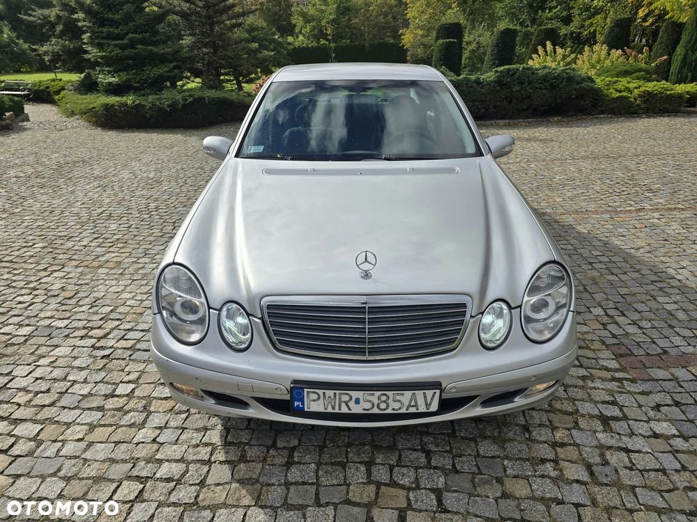 Mercedes-Benz Klasa E - 22